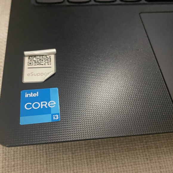 Lenovo tninkpad laptop - Picture 2 of 4